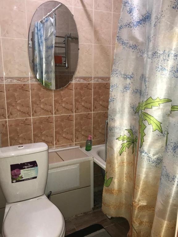 Алматы: Apartment on Akhmetova 10