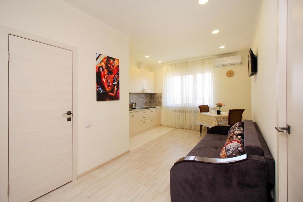 Алматы: ZhK Raduzhnyj bereg apartamenty bliz aeroporta RB343