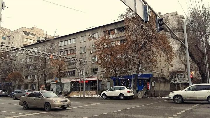 Алматы: 420 Apartamenty v tsentre vozle Arbata Otlichno podhodjat dlja komandirovannyh i turistov