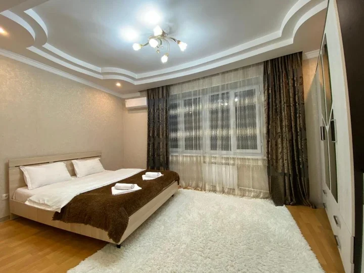 Алматы: 3-h komnatnye apartamenty v tsentre