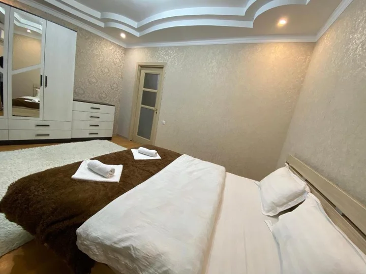 Алматы: 3-h komnatnye apartamenty v tsentre