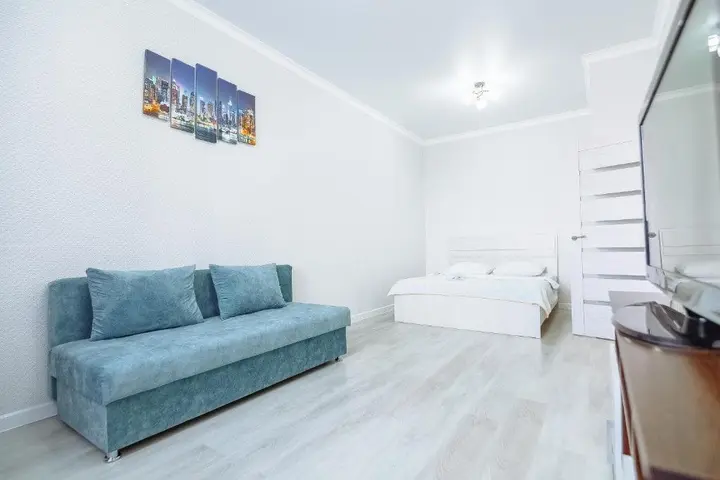 Астана: Apartment on Kabanbay batyra avenue 29