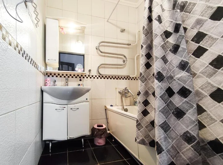 Алматы: 1 room apartment at Abylay Khan Ave. 121