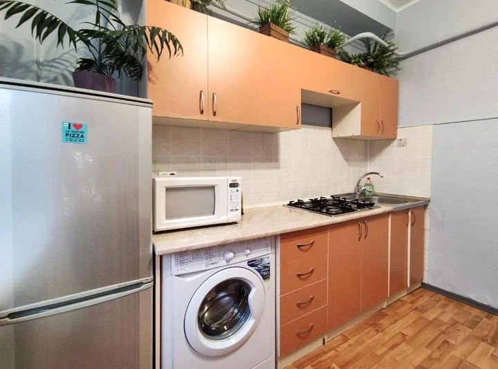 Алматы: 1 room apartment at Abylay Khan Ave. 121