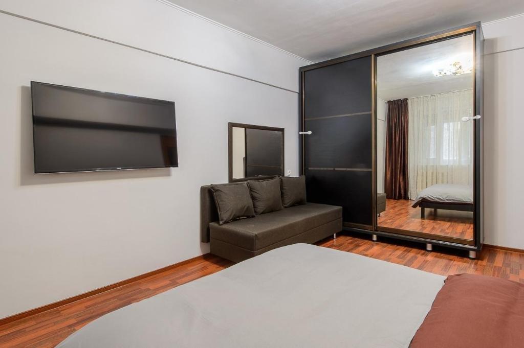 Алматы: Apartments on Tole by 12 app 51