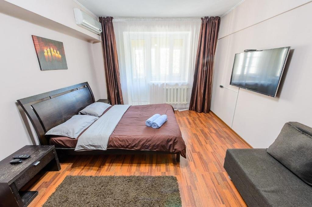 Алматы: Apartments on Tole by 12 app 51