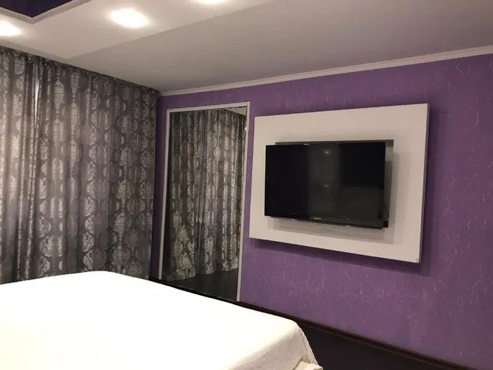 Уральск: Apartment on Dost?q 244/1