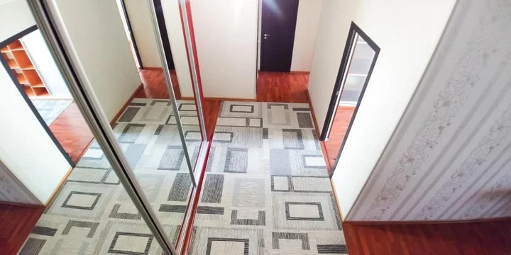 Актау: Apartment on 15 mikrorayon 56