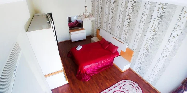 Актау: Apartment on 15 mikrorayon 56
