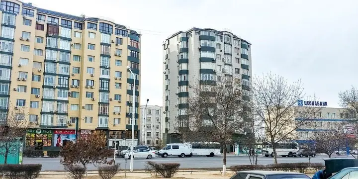 Актау: Apartment on 15 mikrorayon 56