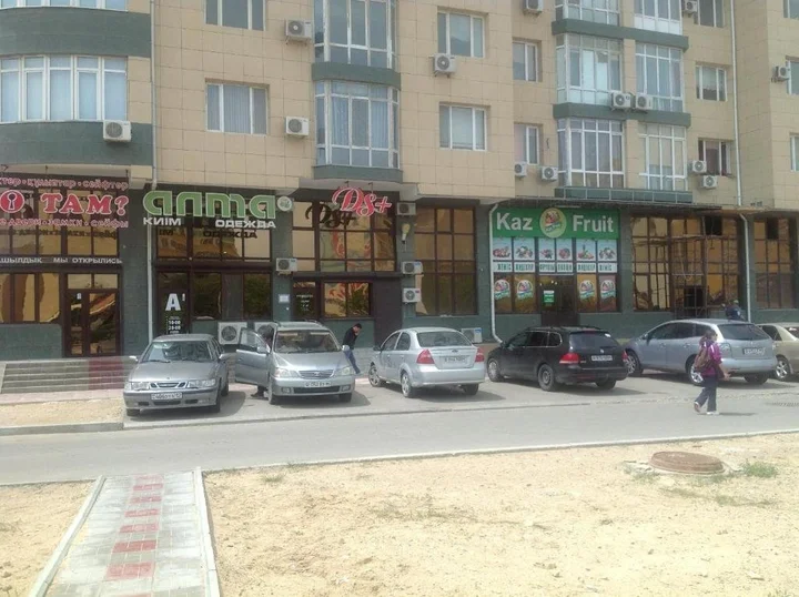 Актау: Apartment on 15 mikrorayon 56