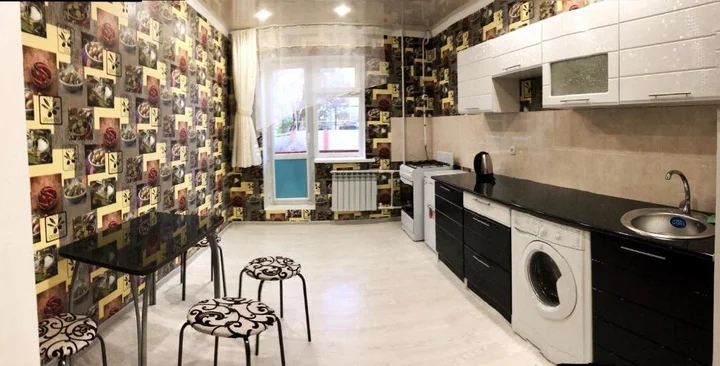 Уральск: Apart Hotel On Evrazia 190/1