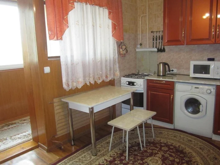 Актау: Apartment on 4 Mkr 47