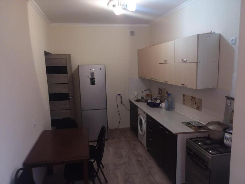 Актау: Apartment in 3-iy Mikrorayon 15