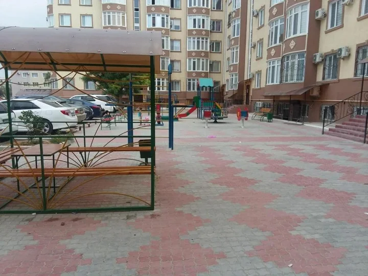 Актау: Apartment in 3-iy Mikrorayon 15