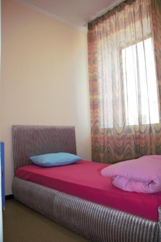 Алматы: Hotel Laguna