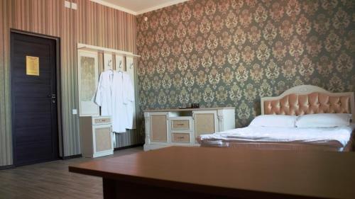 Алматы: Hotel Laguna