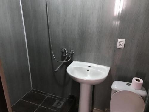 Алматы: Hostel on Serpukhovskoj