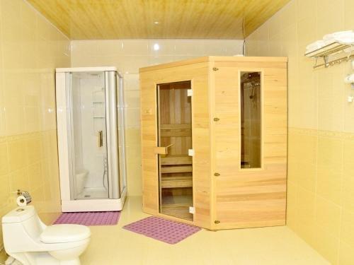 Шымкент: Altyn-Kazyna Hotel