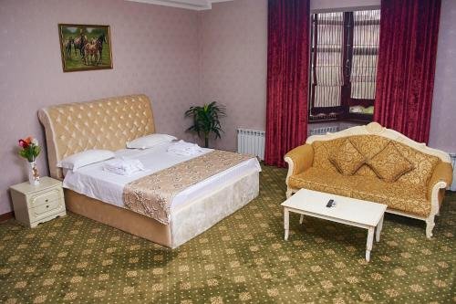 Шымкент: Altyn-Kazyna Hotel