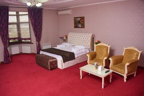 Шымкент: Altyn-Kazyna Hotel