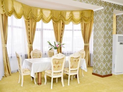 Шымкент: Altyn-Kazyna Hotel