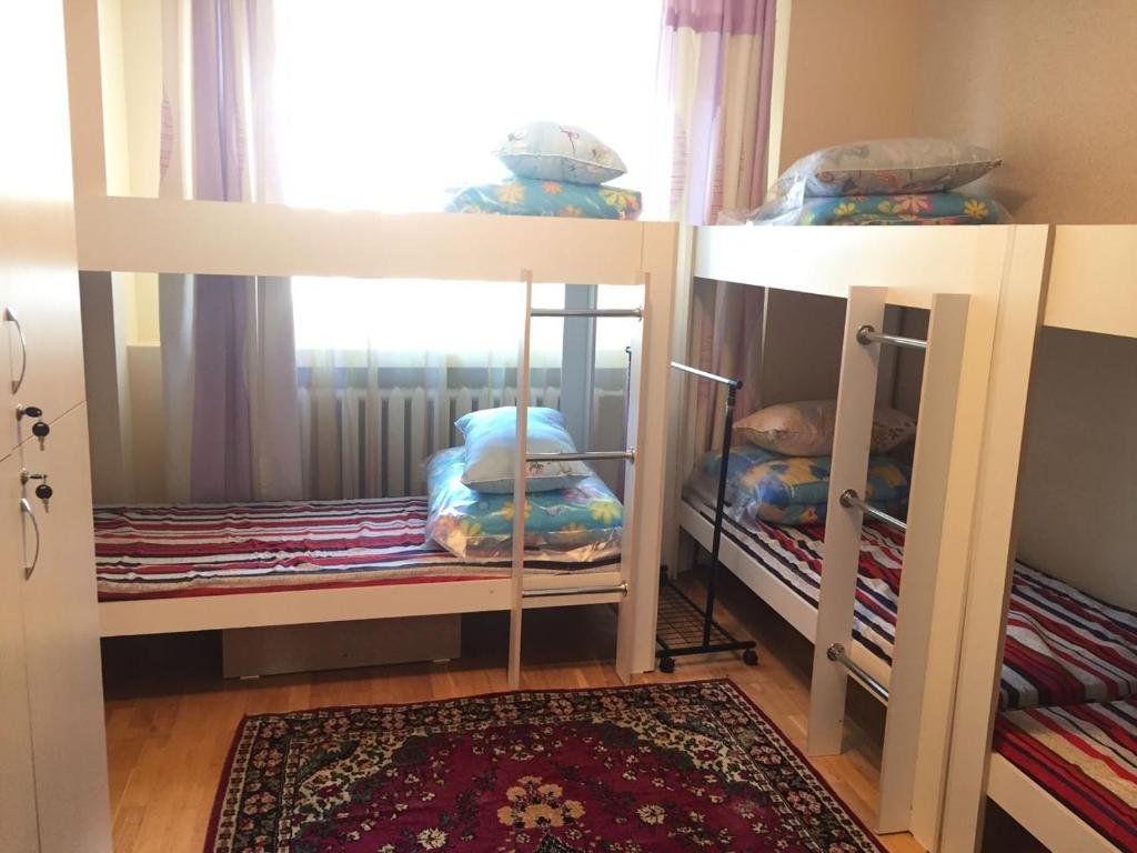 Астана: Hostel Visit