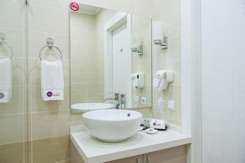 Шымкент: FM Hotel Shymkent