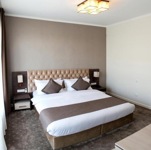 Шымкент: FM Hotel Shymkent