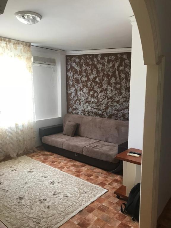 Актау: Apartment in Mikrorayon 15