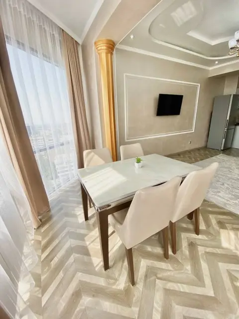Алматы: Апартаменты Samal Tower