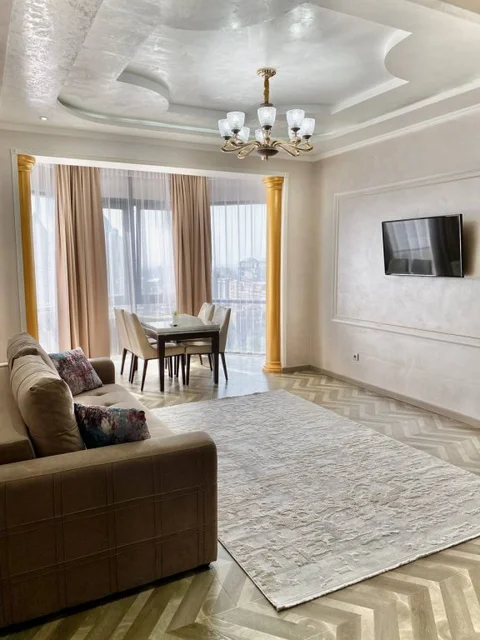 Алматы: Апартаменты Samal Tower