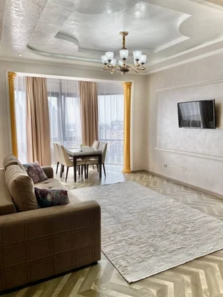 Алматы: Апартаменты Samal Tower