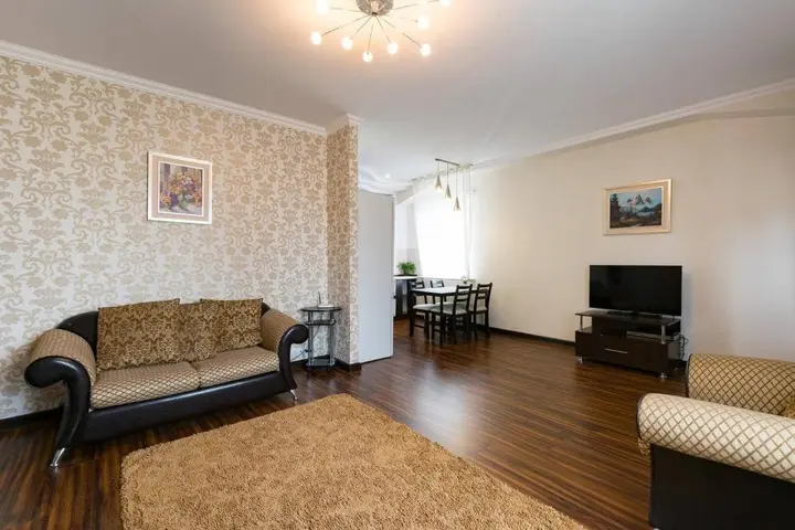 Алматы: Nadezhda Apartments on Keremet street