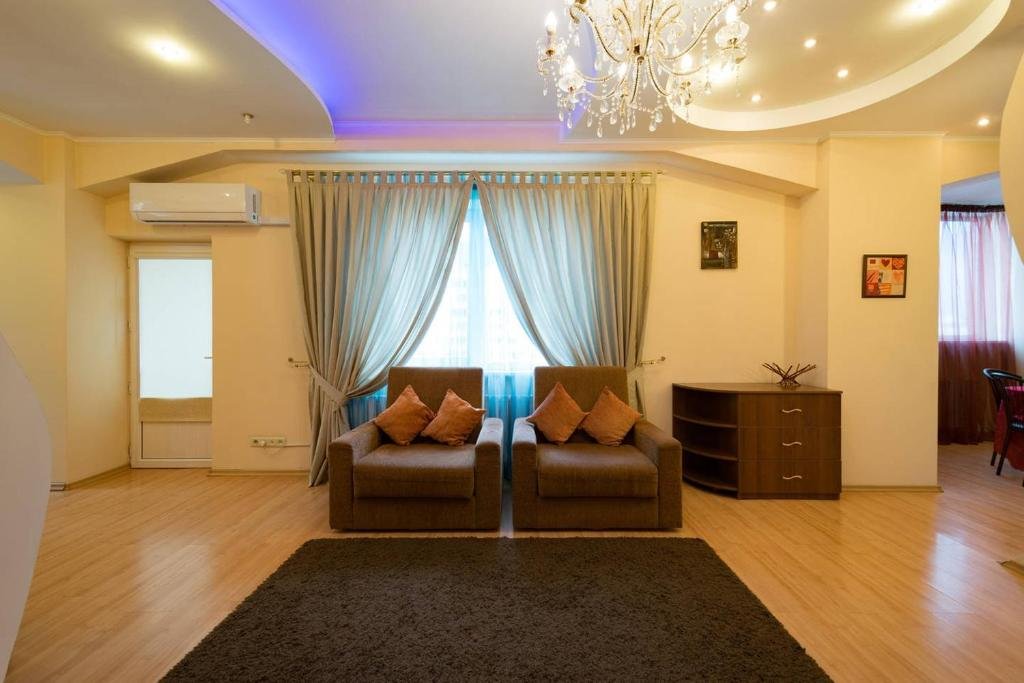 Алматы: Nadezhda Apartments on Keremet street