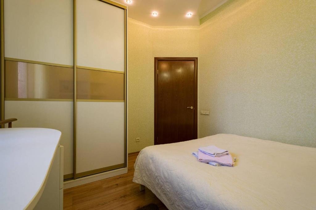 Алматы: Nadezhda Apartments on Keremet street