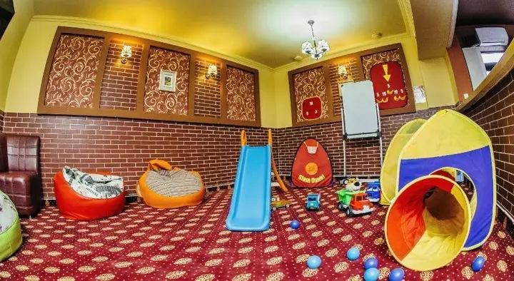 Актау: Гостиничный Комплекс Достар