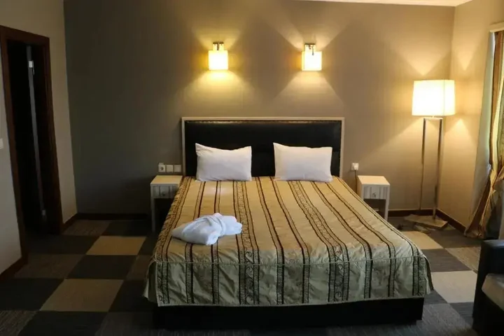 Актау: Aktau Hotel