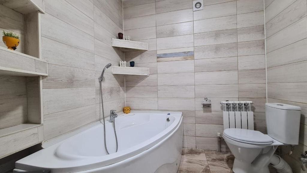 Алматы: crypto hotel house