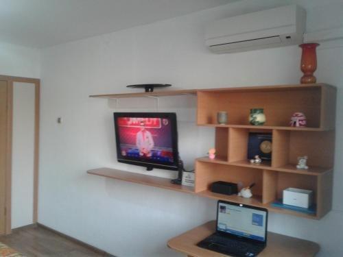 Алматы: Flat 2 bedrooms 1 bathroom - Almaty