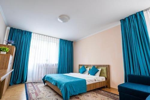 Алматы: Holiday Home 4 Bedrooms 2 Bathrooms - Almaty