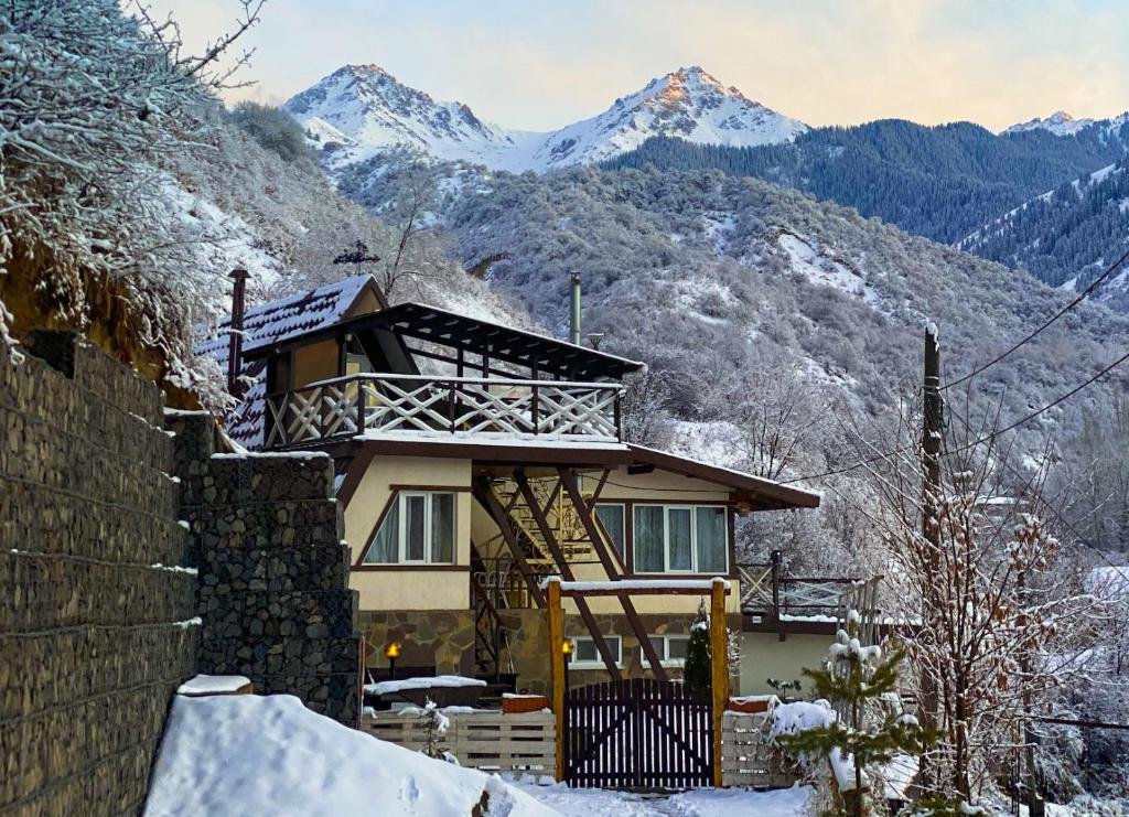 Алматы: Dobri Dom Almaty