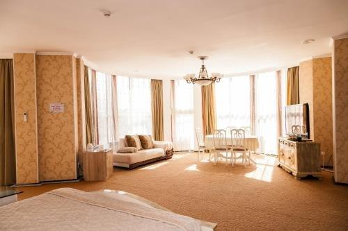 Актау: Golden Palace Hotel