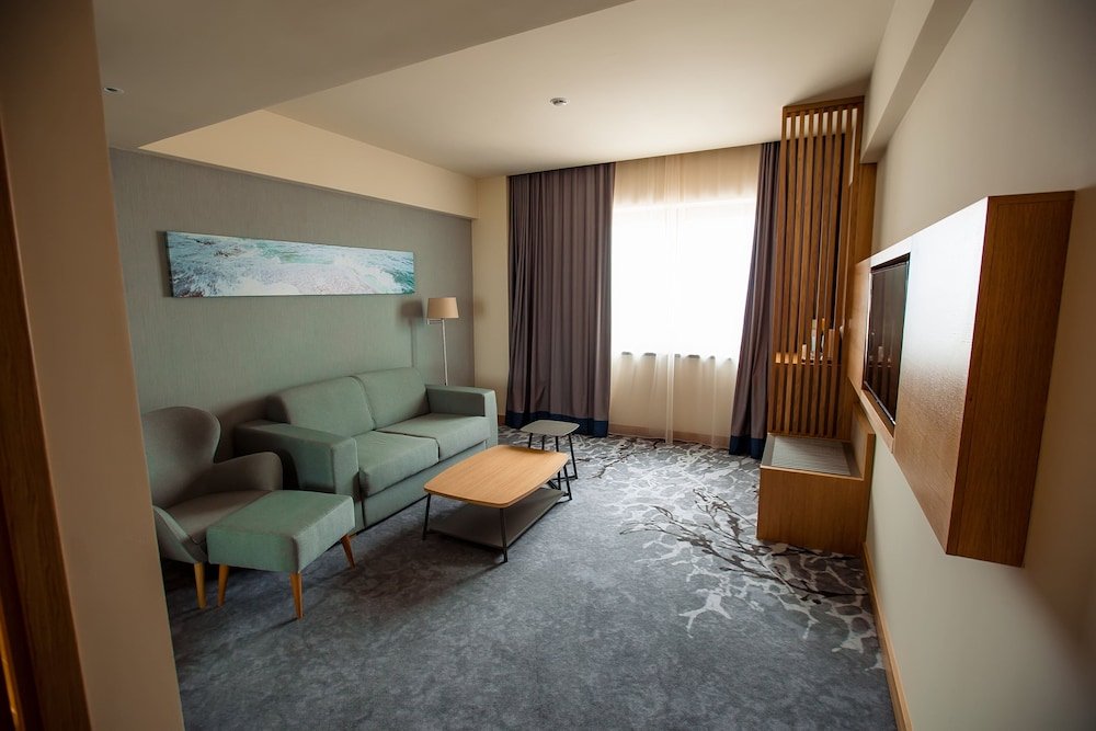 Актау: Holiday Inn Aktau - Seaside