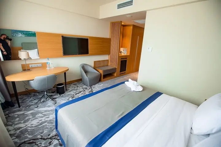 Актау: Holiday Inn Aktau - Seaside