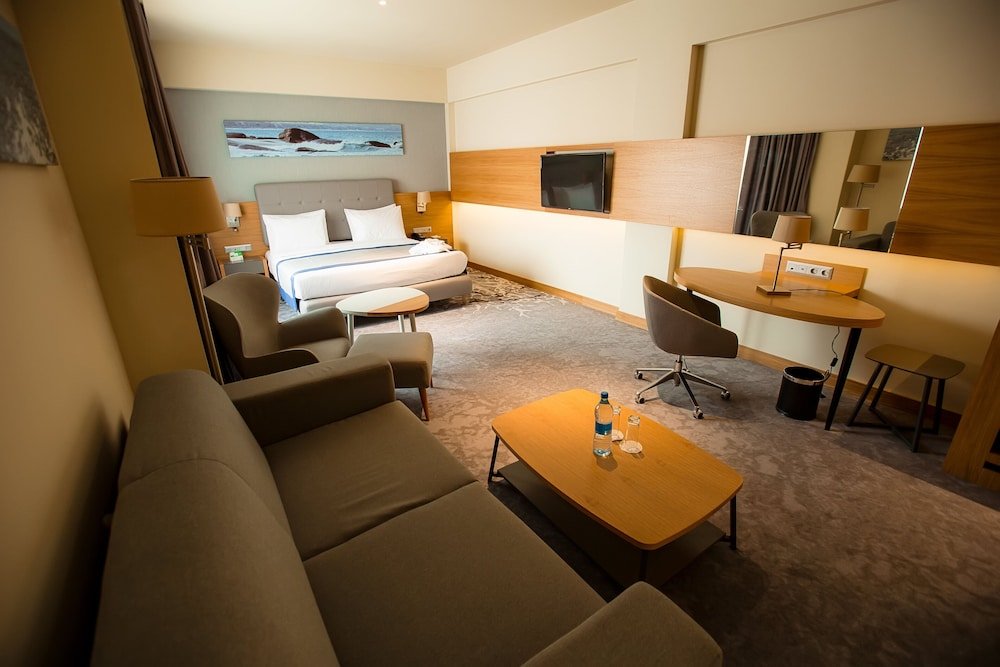 Актау: Holiday Inn Aktau - Seaside
