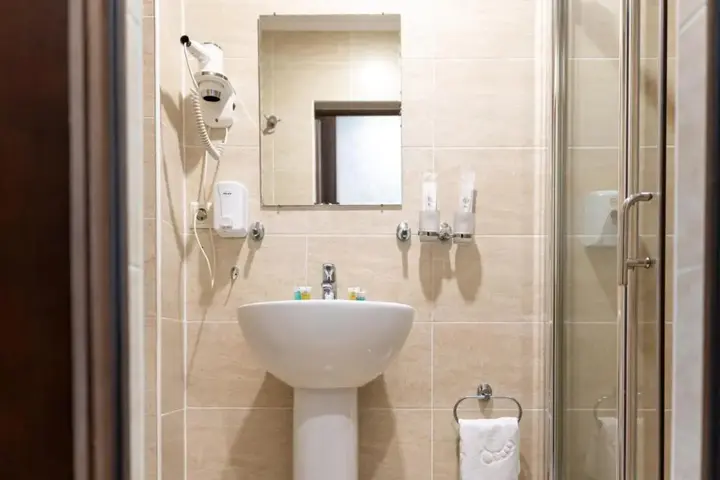 Алматы: Отель Mildom Express
