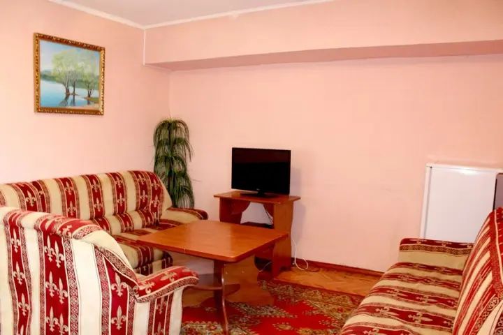 Тараз: Phoenix Hotel