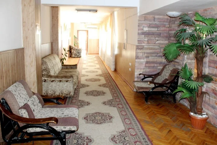 Тараз: Phoenix Hotel
