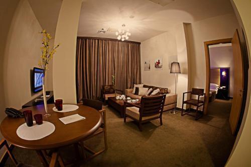 Караганда: Voyage Hotel